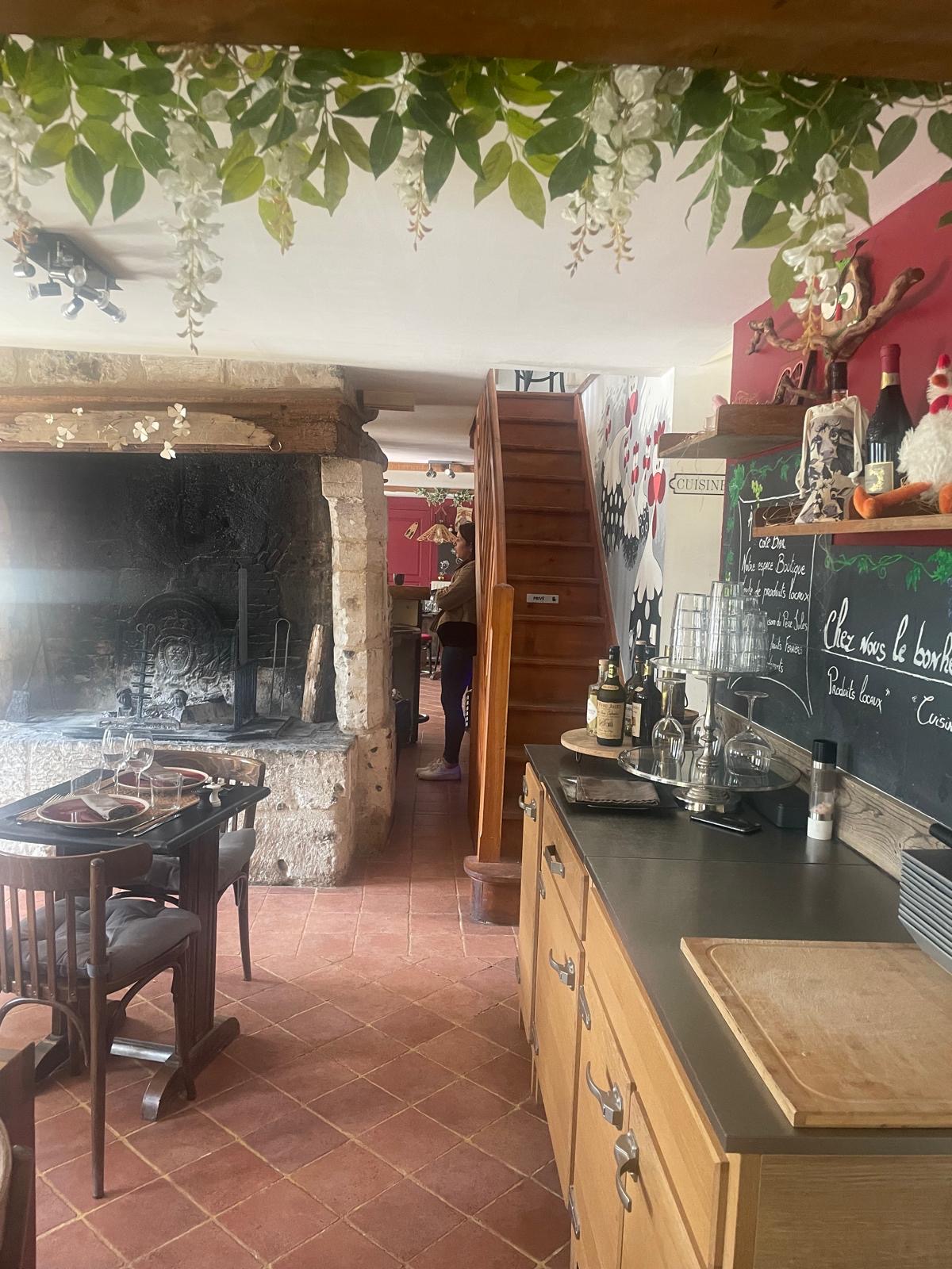 Cheminée en pierre d'Alexandre L'Auberge